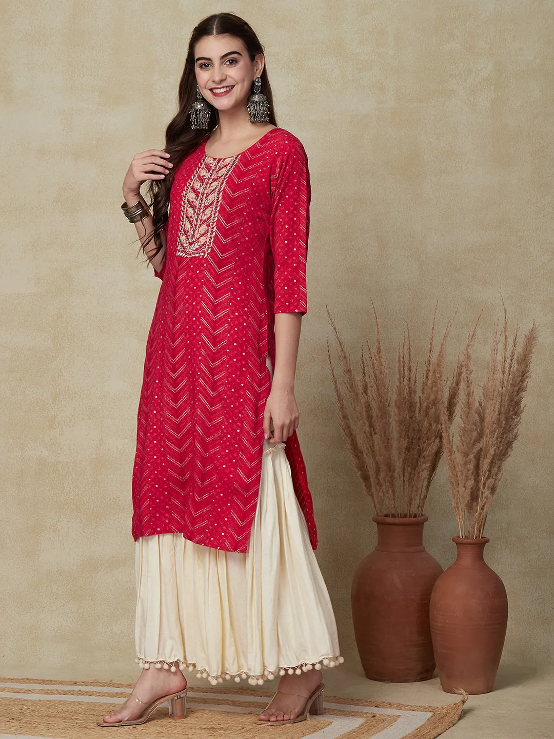 Abstract & Geometric Barfi Printed Mirror & Resham Embroidered Kurta - Red