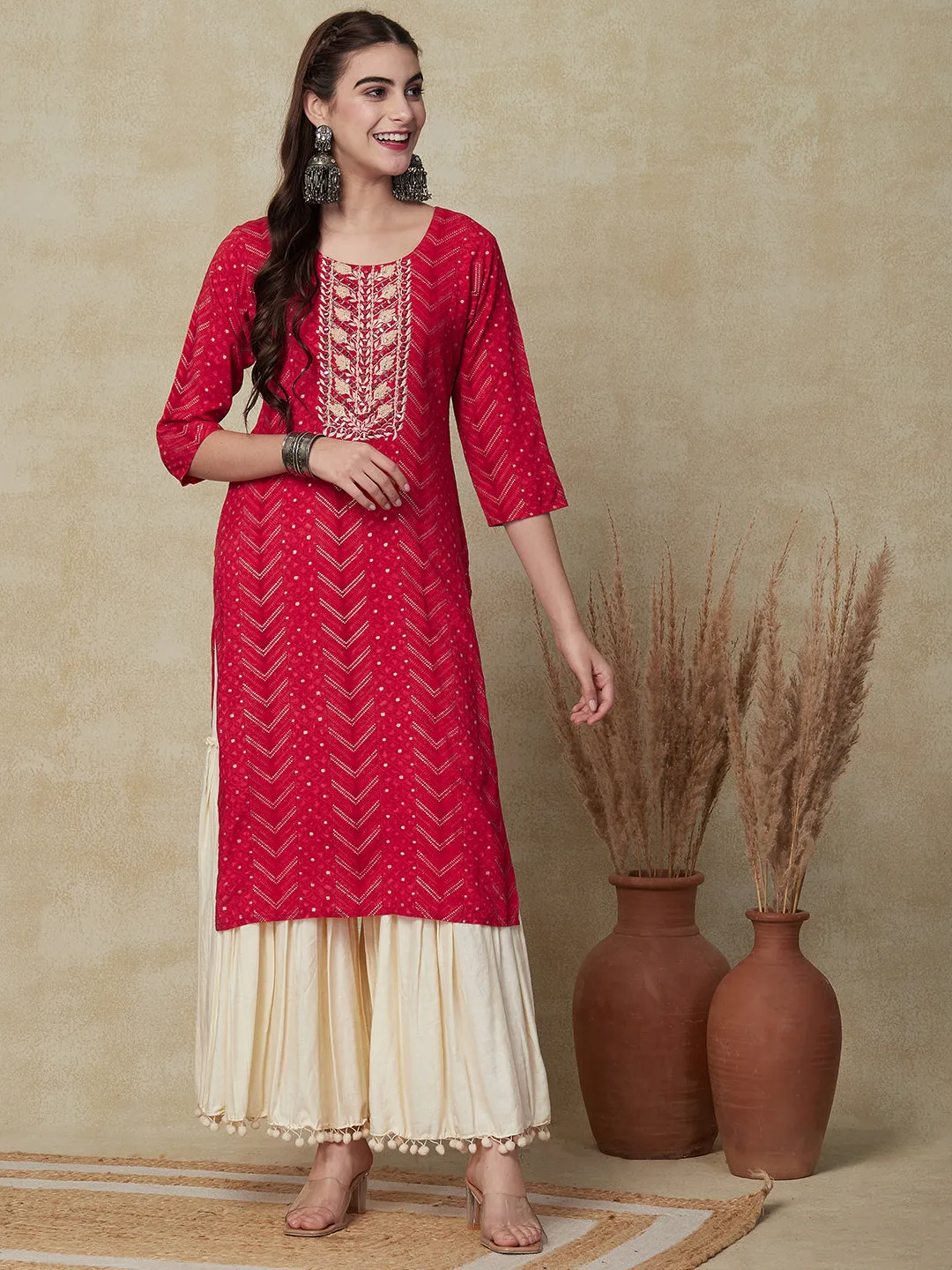 Abstract & Geometric Barfi Printed Mirror & Resham Embroidered Kurta - Red