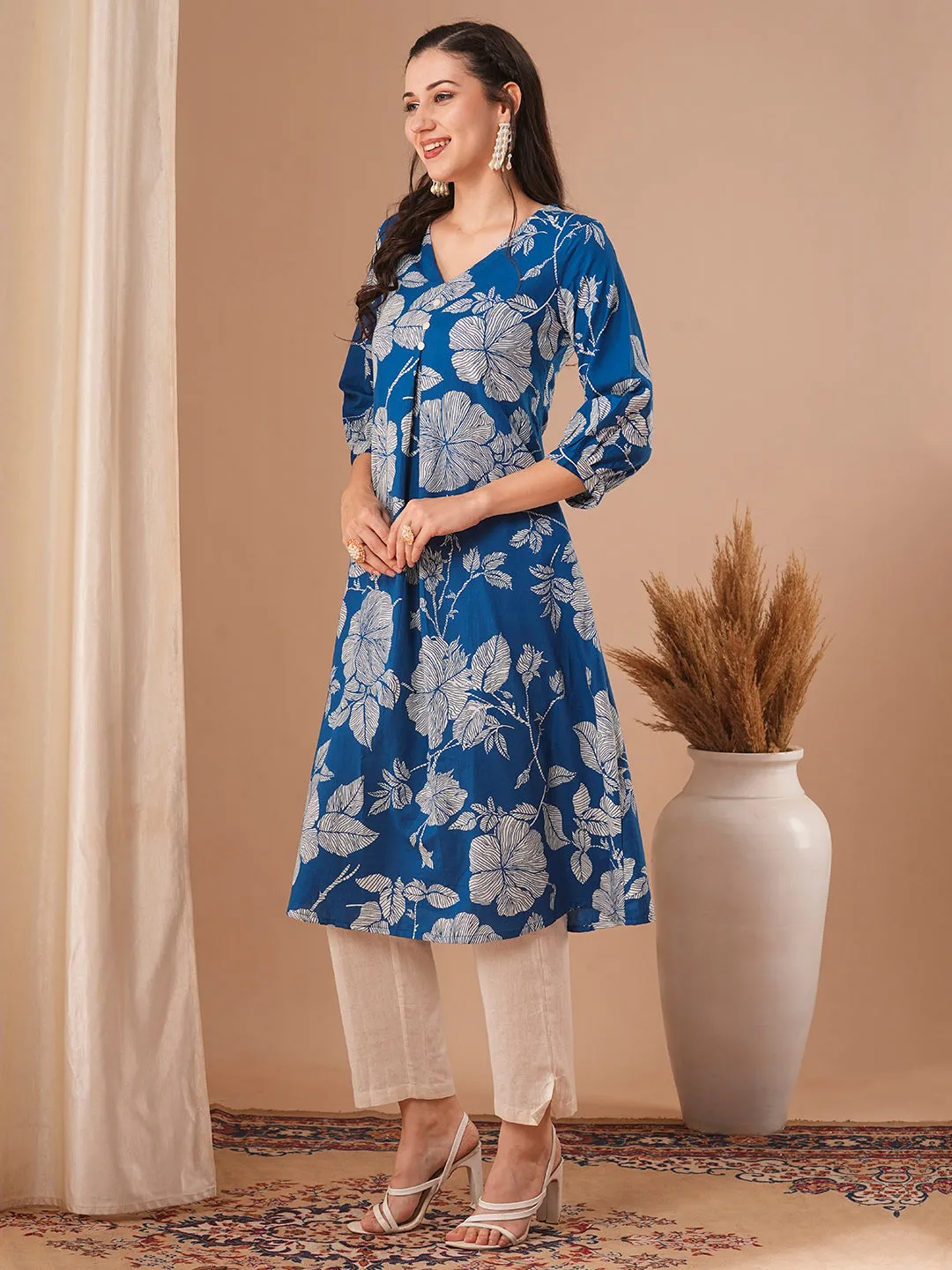 Abstract Floral Printed A-Line Cotton Flax Kurta with Pant - Blue