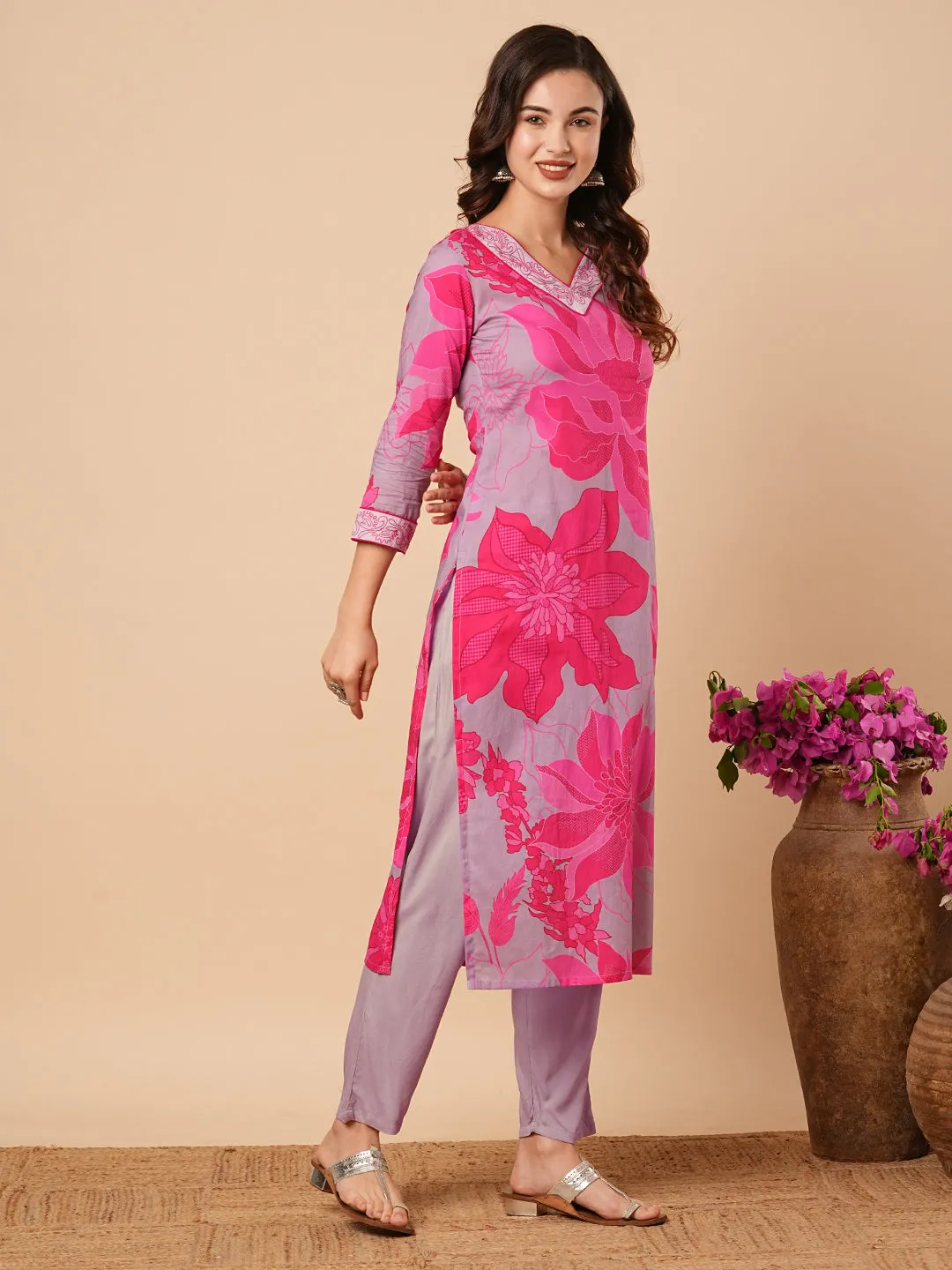 Abstract Floral Printed & Embroidered Straight Fit Kurta - Lavender