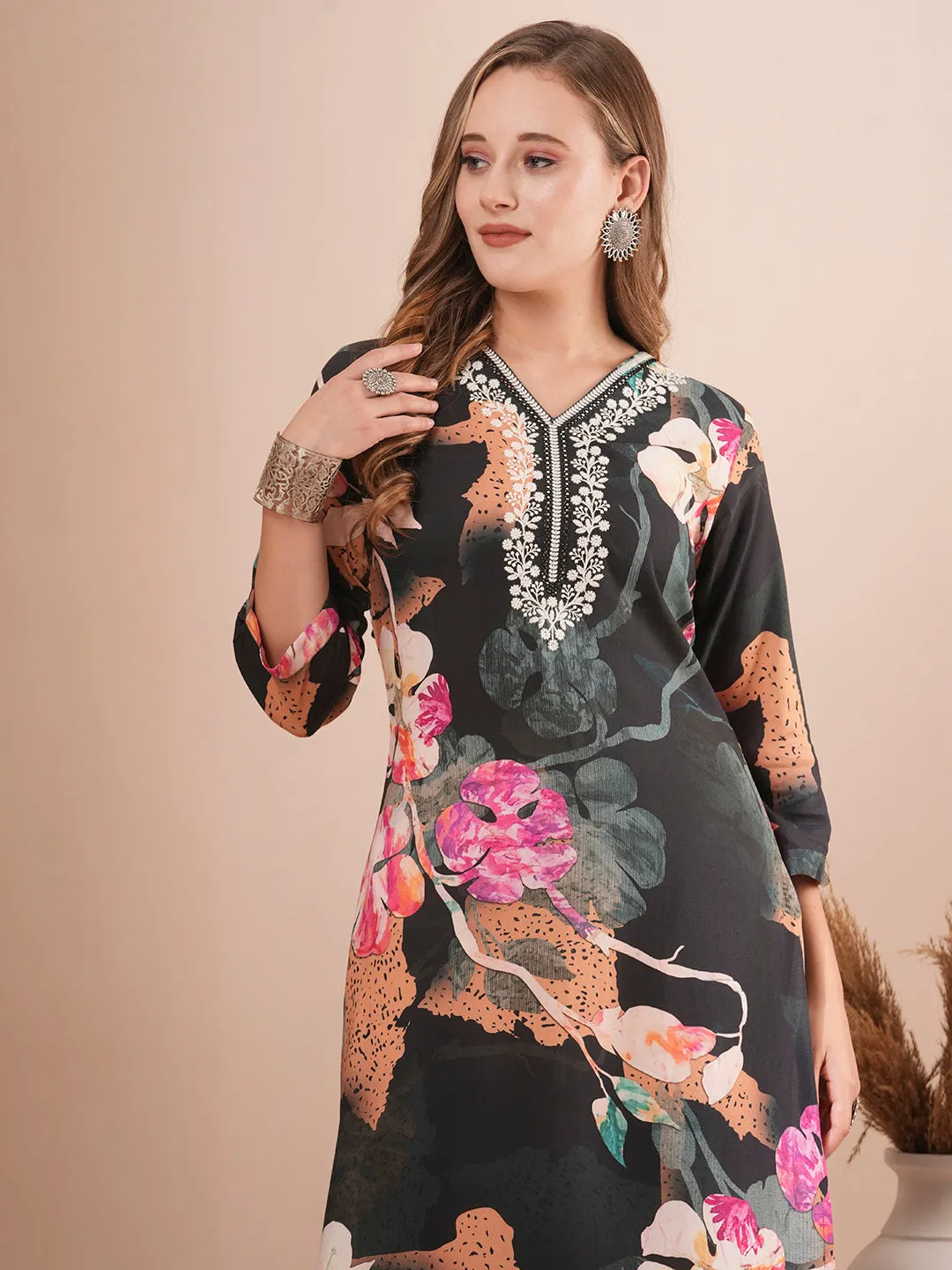 Abstract Floral Printed Embroidered Straight Fit Kurta -Black