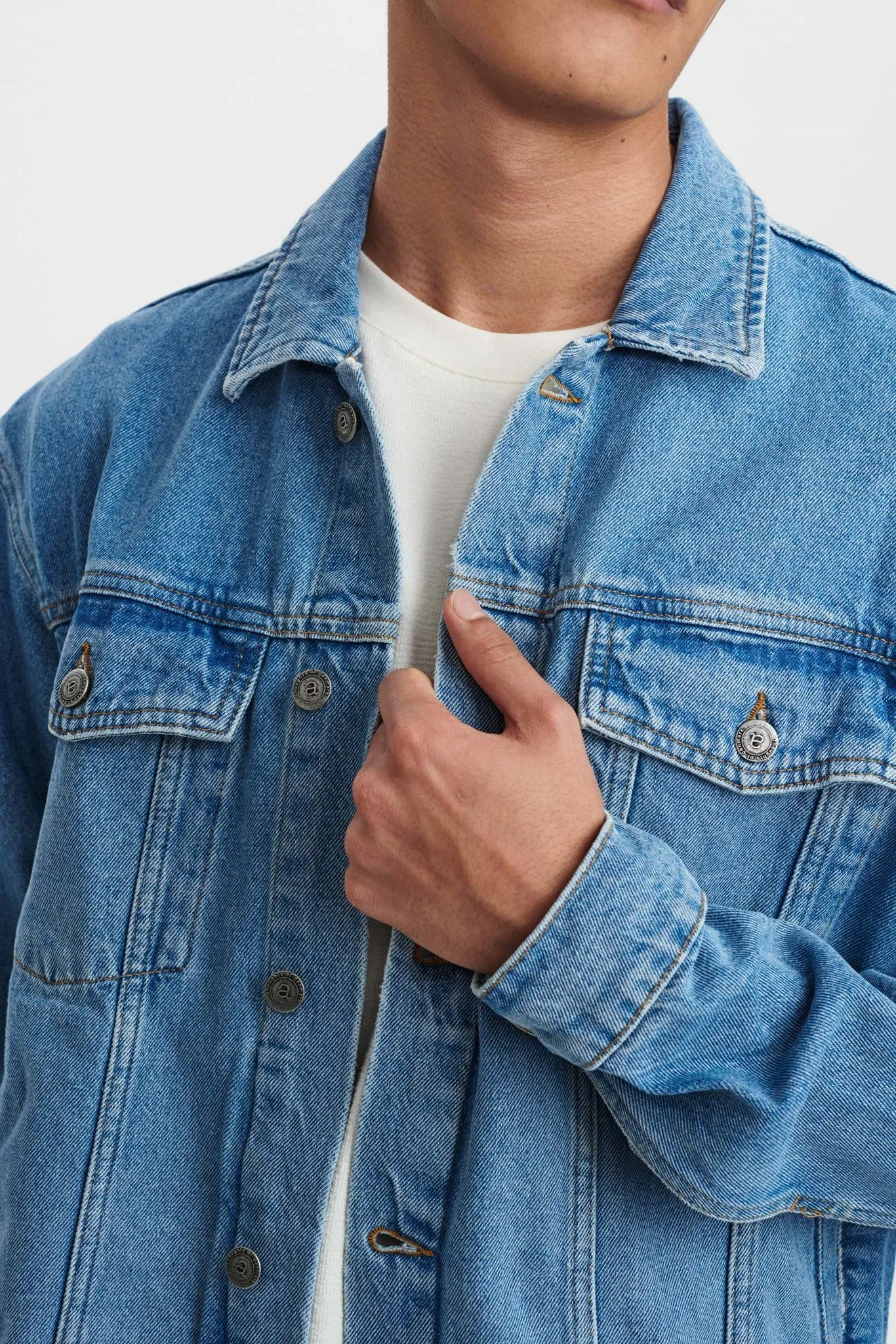 AKKARSTEN DENIM JACKET - Light Blue Denim