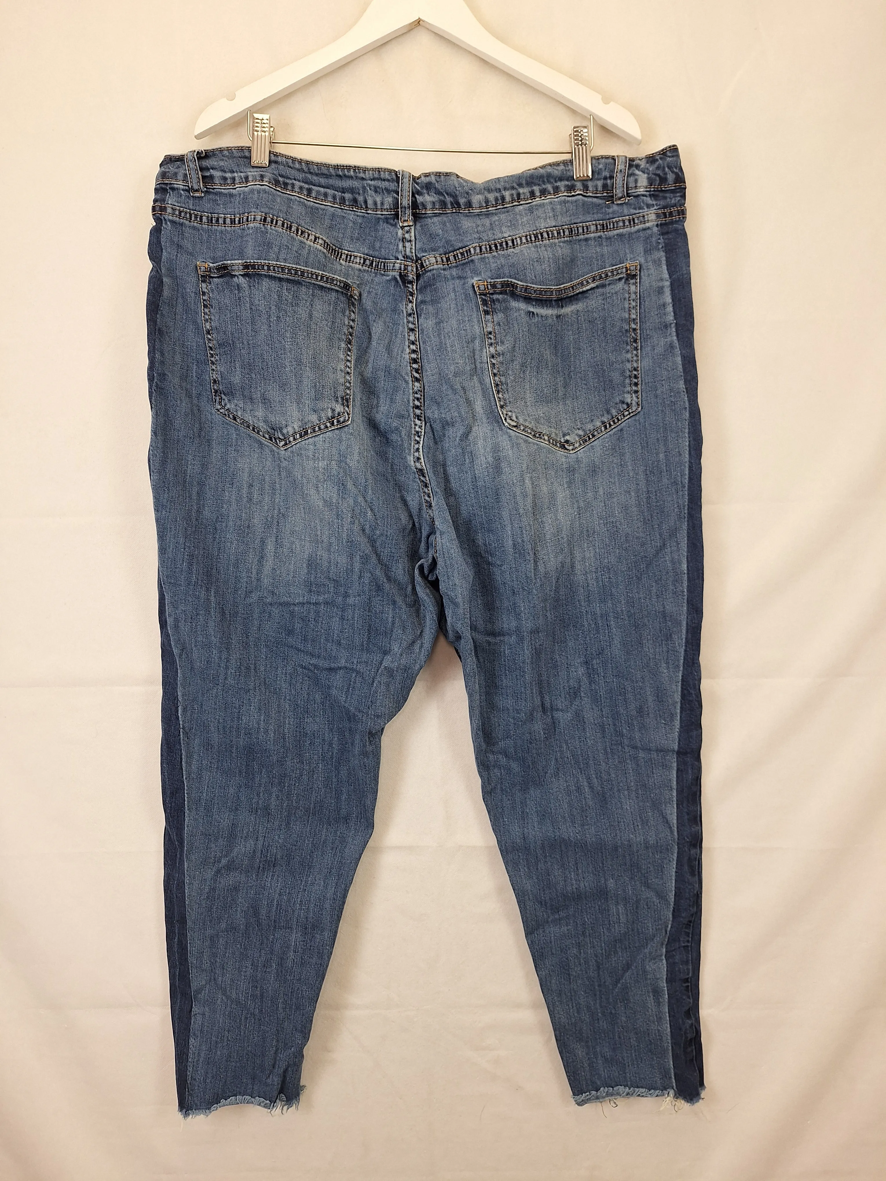 Atmos & Here Stylish Two Tone Raw Hem Jeans Size 26